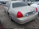 LINCOLN TOWN CAR SIGNATURE LIMITED 1LNHM82V06Y****** снимка