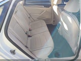 VOLKSWAGEN PASSAT 1.8T SE 1VWGT7A31HC****** снимка