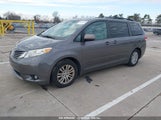 TOYOTA SIENNA XLE V6 8 PASSENGER 5TDYK3DC2DS378388 fotografie