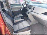 TOYOTA SIENNA LE 5TDKZ3DC1LS****** снимка