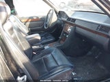 MERCEDES-BENZ 400 E WDBEA34EXNB****** снимка