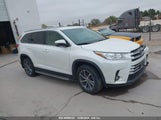 TOYOTA HIGHLANDER XLE 5TDKZRFH3KS366017 снимка