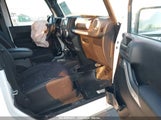 JEEP WRANGLER SAHARA 1C4AJWBG4EL****** снимка