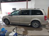 CHRYSLER TOWN & COUNTRY LIMITED снимка