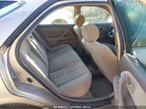 TOYOTA CAMRY LE V6 4T1BF22K31U118163 снимка