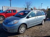 TOYOTA SIENNA XLE 5TDYK4CC6AS320562 снимка
