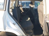VOLKSWAGEN TIGUAN 2.0T/2.0T S WVGAV7AXXHK050734 снимка