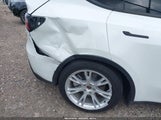 TESLA MODEL Y LONG RANGE DUAL MOTOR ALL-WHEEL DRIVE 7SAYGDEE3NF380067 fotografie