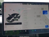 TESLA MODEL Y LONG RANGE DUAL MOTOR ALL-WHEEL DRIVE 7SAYGDEE3NF380067 fotografie