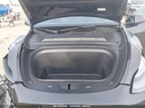 TESLA MODEL Y LONG RANGE DUAL MOTOR ALL-WHEEL DRIVE 7SAYGDED6SF****** fotografie