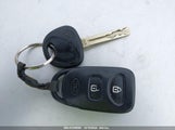 KIA SORENTO LX V6 5XYKTDA23BG068572 photo