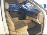 CHEVROLET SUBURBAN 1500 LT1 1GNUKJE38AR****** снимка