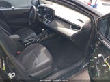 TOYOTA COROLLA LE 5YFEPMAE7NP311070 снимка