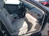 TOYOTA CAMRY XLE V6 4T1BK1FK9CU****** снимка