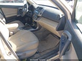 TOYOTA RAV4 LIMITED JTMBD31V586****** снимка