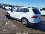 VOLKSWAGEN TIGUAN 2.0T S 3VVRB7AX3RM146054 снимка