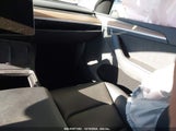 TESLA MODEL Y 7SAYGDEEXPA196065 снимка