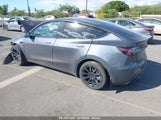 TESLA MODEL Y AWD/LONG RANGE DUAL MOTOR ALL-WHEEL DRIVE 7SAYGAEE4PF945847 fotografie