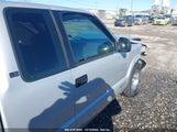 CHEVROLET S TRUCK S10 1GCCS19ZXR8233932 photo