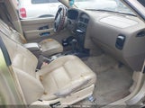 NISSAN PATHFINDER LE/SE/XE JN8AR05Y5XW****** photo