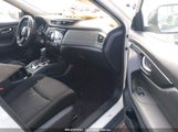NISSAN ROGUE S JN8AT2MV8HW004386 снимка