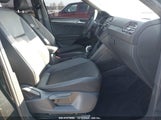 VOLKSWAGEN TIGUAN 2.0T SE R-LINE BLACK 3VVCB7AX6RM****** photo