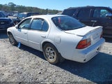 NISSAN MAXIMA GLE/GXE/SE JN1CA21D5ST****** снимка