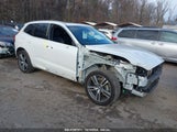 VOLVO XC60 T5 MOMENTUM YV4102DK3M1700720 fotografie