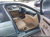 BMW 325I WBAEV33415KW16936 снимка