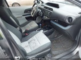 TOYOTA PRIUS C TWO JTDKDTB3XD1****** снимка