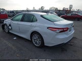 TOYOTA CAMRY HYBRID XLE 4T1B21HKXJU****** снимка