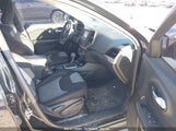 JEEP CHEROKEE SPORT 1C4PJMAB8FW****** снимка