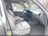 TOYOTA SEQUOIA SR5 V8 5TDBT44A17S****** снимка