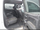 Chevrolet Silverado  2Lz 3GCUKSEJ6JG526610 снимка