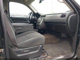 CHEVROLET SUBURBAN 1500 LS 3GNFK16368G****** снимка