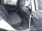 TOYOTA RAV4 LE 2T3F1RFV6NW292321 снимка