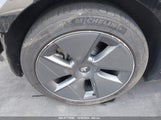 TESLA MODEL 3 LONG RANGE DUAL MOTOR ALL-WHEEL DRIVE 5YJ3E1EBXNF207521 photo