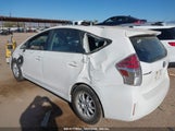 Toyota Prius V Two JTDZN3EUXFJ034701 снимка