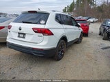 VOLKSWAGEN TIGUAN 2.0T SE 3VV2B7AX5NM055508 снимка
