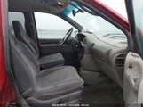 CHRYSLER TOWN & COUNTRY LIMITED 1C4GP64LXYB656224 снимка