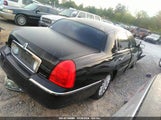 LINCOLN TOWN CAR SIGNATURE/SIGNATURE PREMIUM 1LNHM82W63Y602006 снимка