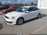 VOLKSWAGEN JETTA GLI 3VW4A7AJ1CM****** снимка