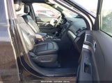 FORD EXPLORER XLT 1FM5K8D83KG****** fotografie