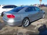 VOLKSWAGEN PASSAT 2.5L SE 1VWBP7A36DC031891 снимка