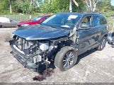 TOYOTA HIGHLANDER XLE 5TDKZRFH1KS****** снимка