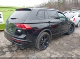VOLKSWAGEN TIGUAN 2.0T SE R-LINE BLACK 3VVCB7AX7RM058145 снимка