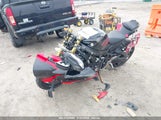 SUZUKI GSX-R750 JS1GR7MAXE2101391 снимка