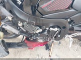 SUZUKI GSX-R750 JS1GR7MAXE2101391 снимка