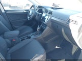VOLKSWAGEN TIGUAN WOLFSBURG 3VV5B7AX7RM****** снимка