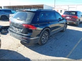 VOLKSWAGEN TIGUAN 2.0T S 3VV1B7AX7NM107779 fotografie